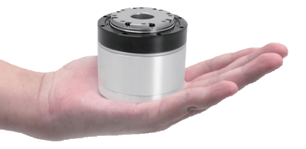 عکس عملگر دورانی در دست